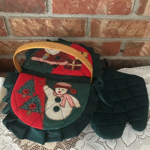 Rare VTG Handcrafted Santa Holiday Wicker Basket - Picture 3 of 11